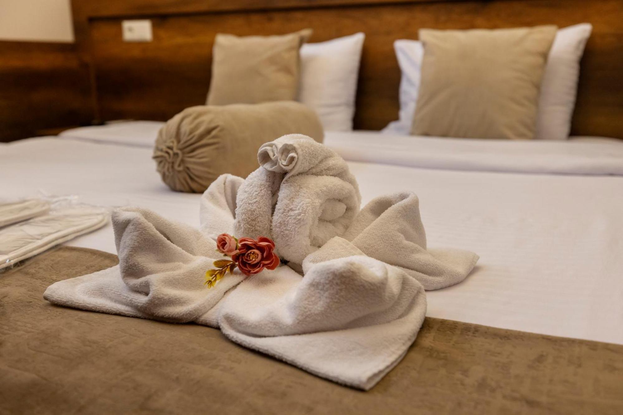 Hestia Boutique Hotel Гори Экстерьер фото