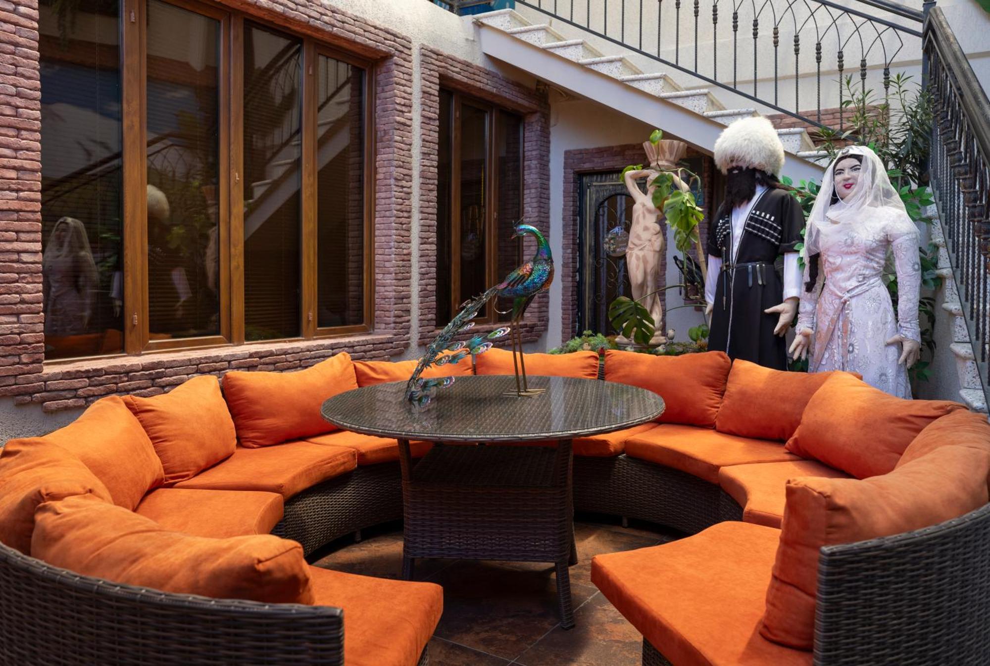 Hestia Boutique Hotel Гори Экстерьер фото