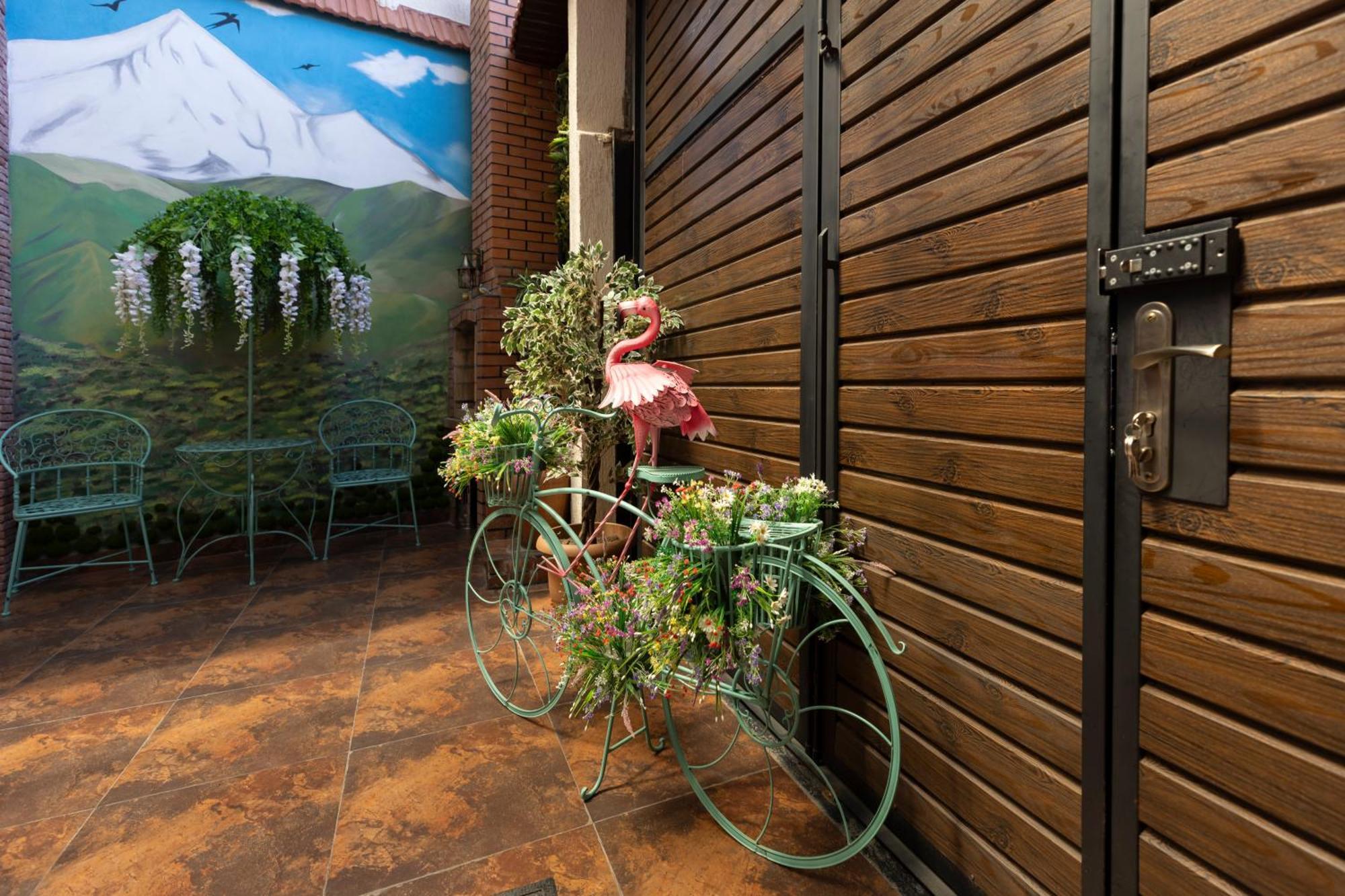 Hestia Boutique Hotel Гори Экстерьер фото