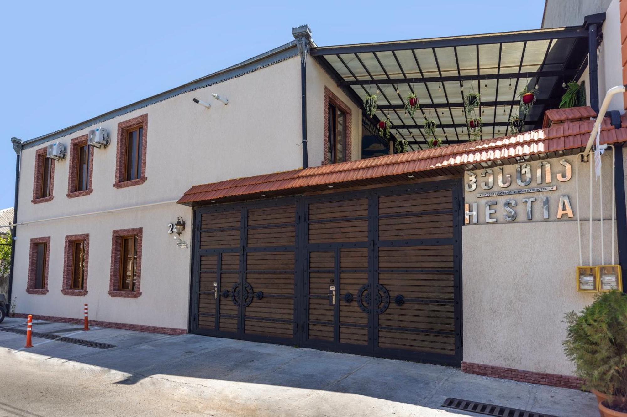 Hestia Boutique Hotel Гори Экстерьер фото