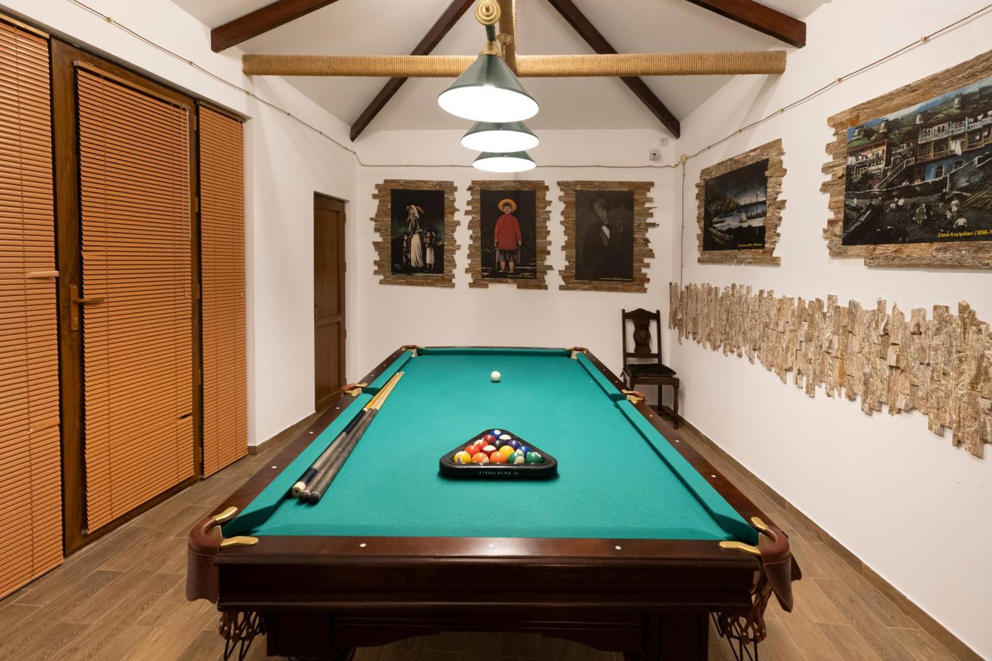 Hestia Boutique Hotel Гори Экстерьер фото